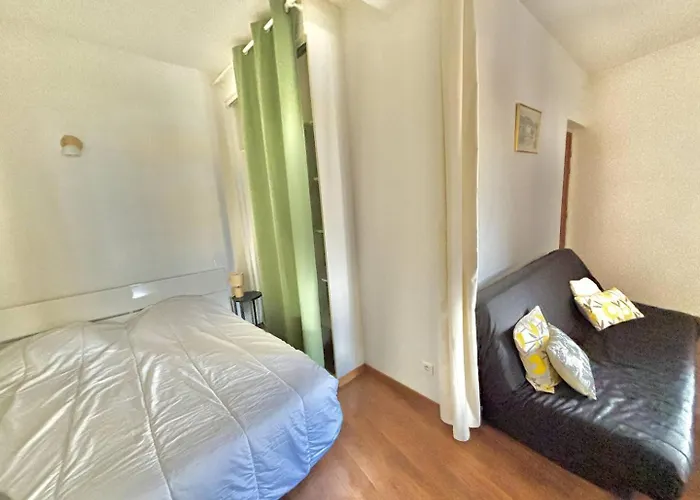 Centre-ville Rue Fesch * Ajaccio (Corsica)